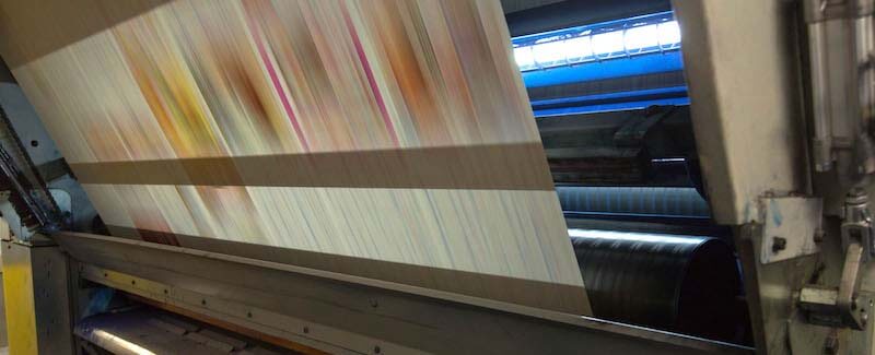 Többszínnyomó ofszetgépek átadórendszerei